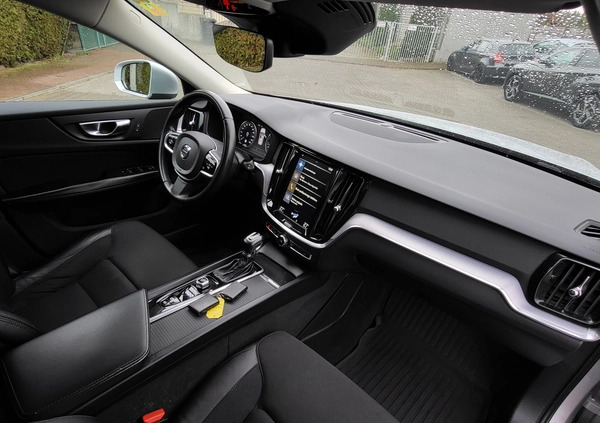 Volvo V60 Cross Country cena 84500 przebieg: 263000, rok produkcji 2020 z Gołdap małe 562